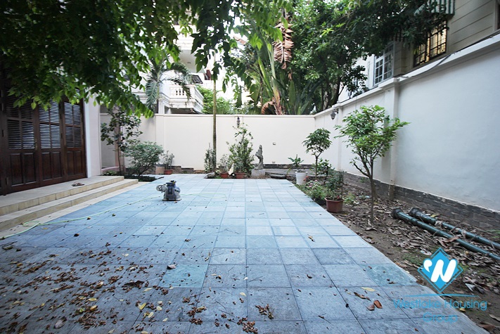 A huge villa with large terrace for rent in Ciputra D Block